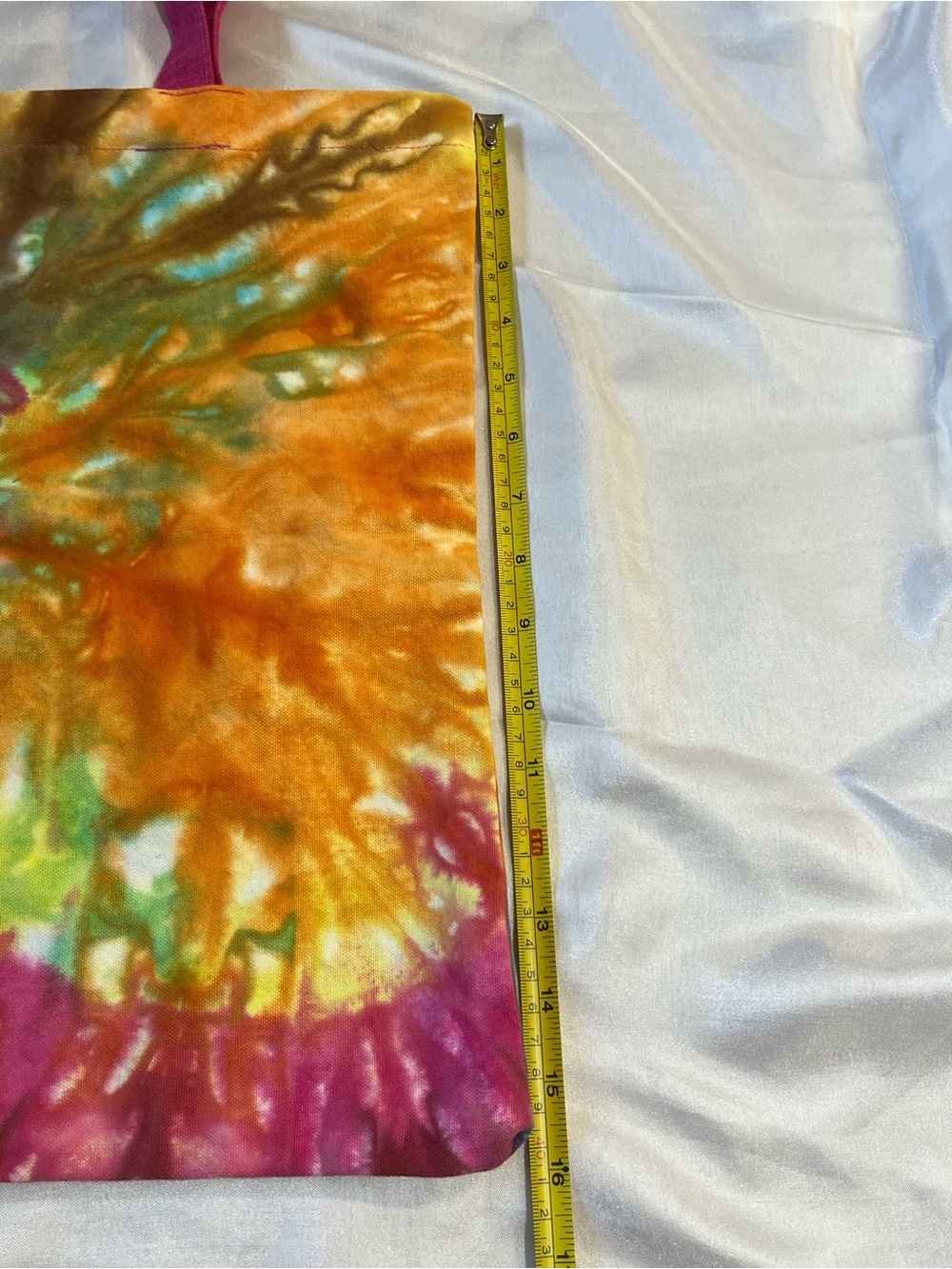 Tie-Dye Cotton Tote Bag with Pink Handles - Picture 4 of 4